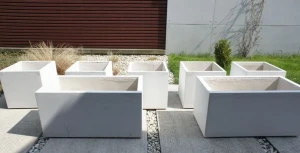 Wysoka donica betonowa 100x40x60 cm (h)
