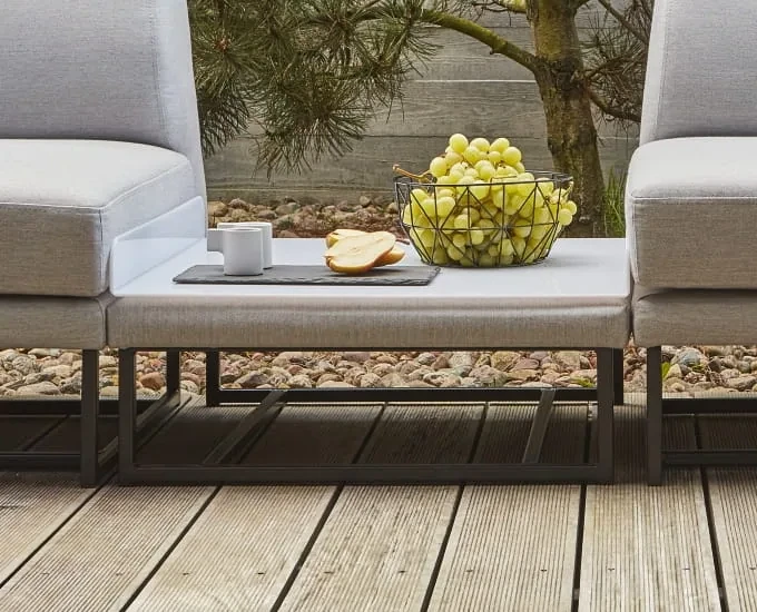 Pufa stolik z tacką Wave