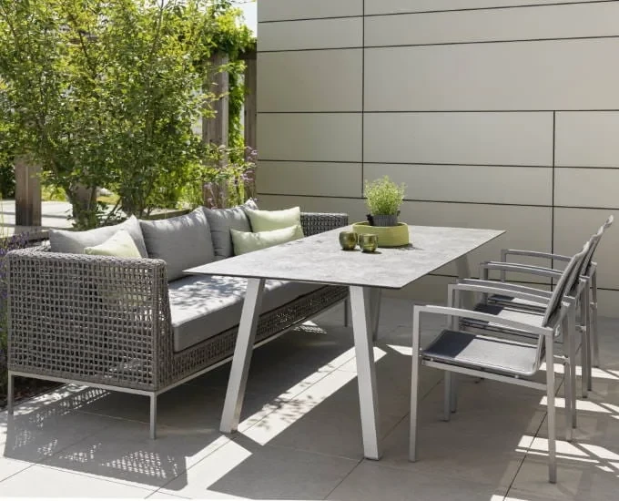 Nowoczesny zestaw mebli jadalnianych Corda