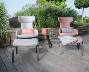 Zestaw dwóch foteli z podnóżkami Stan