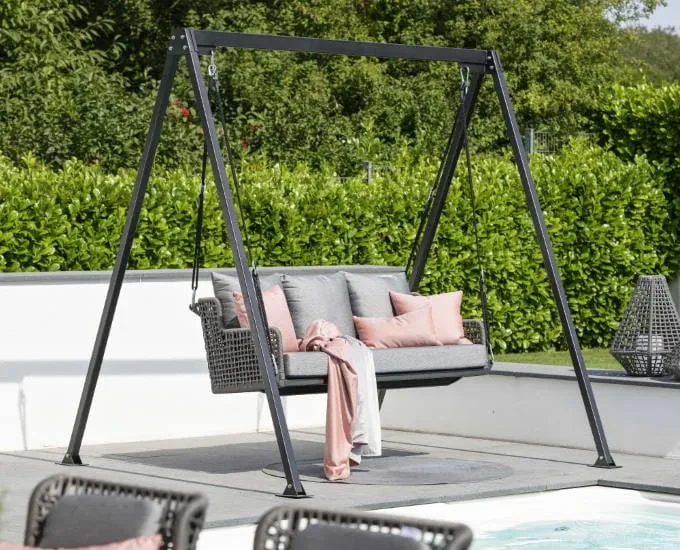 Stylowa huśtawka ogrodowa Greta