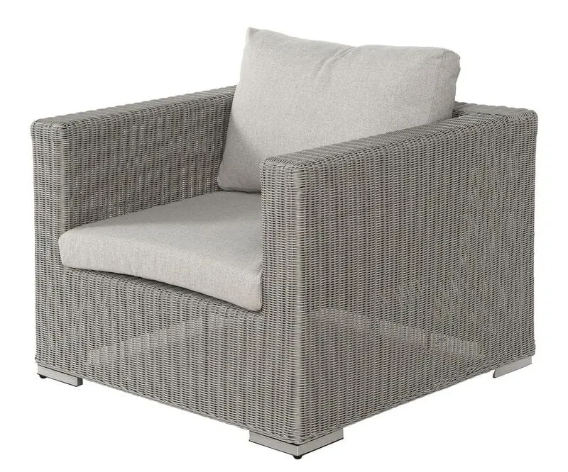 Komfortowy fotel z technorattanu Aira