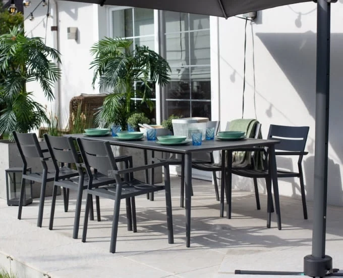 Komplet ogrodowy stół i krzesła Delia