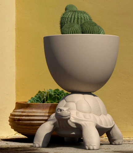 Efektowna doniczka żółw Turtle Carry