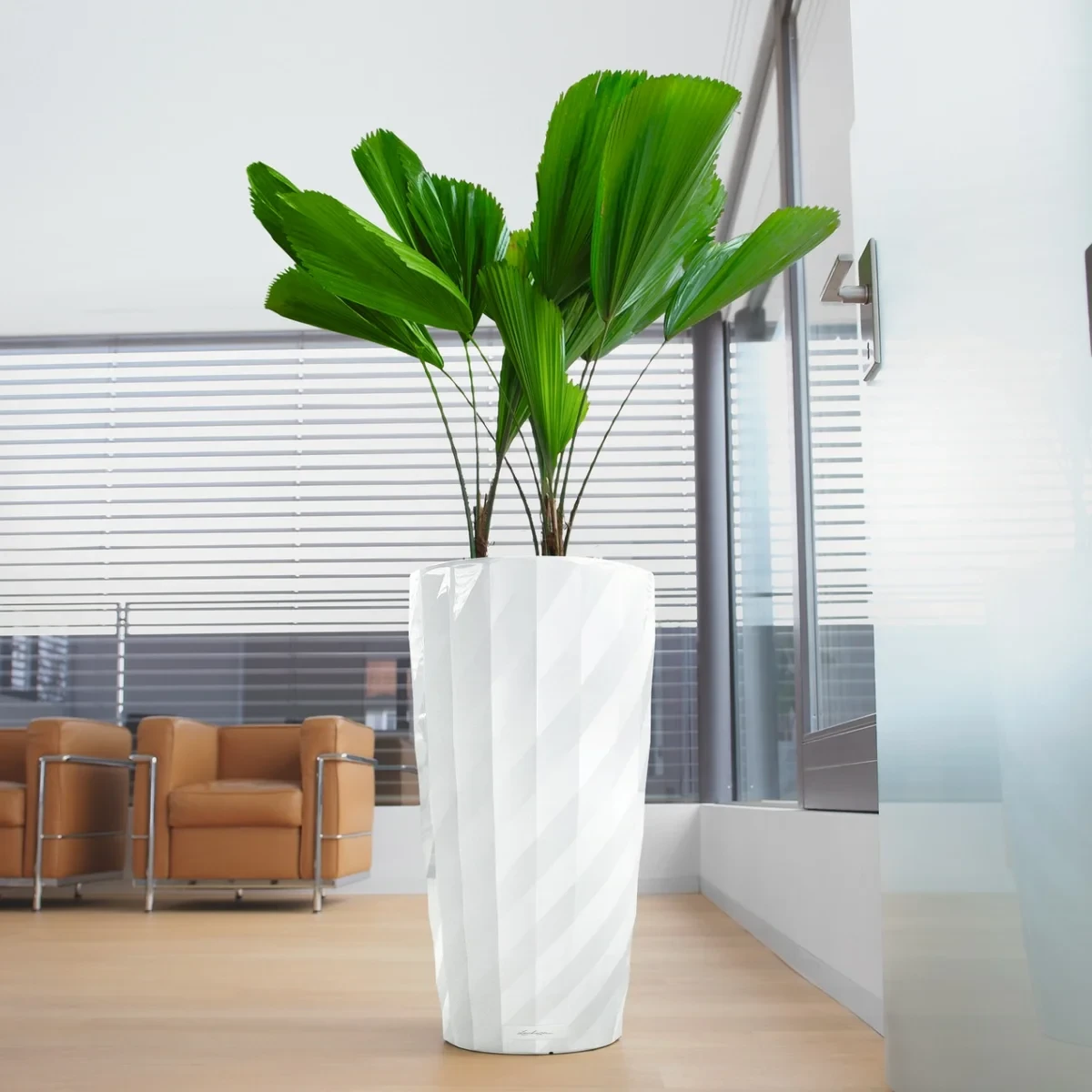 Donica nowoczesna Diamante z systemem nawadniania