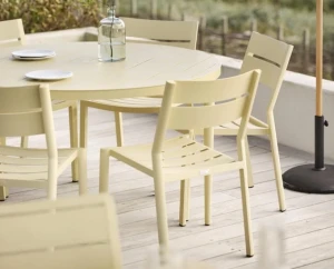 Sztaplowane krzesło bez podłokietników Delia