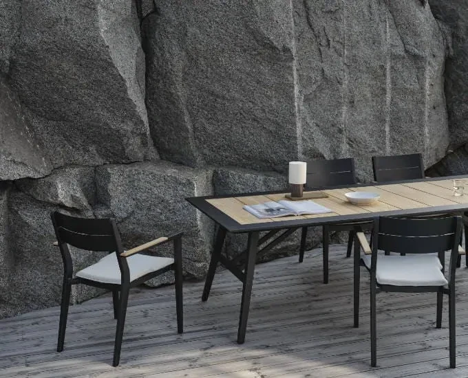 Aluminiowy stół z blatem z teaku Brive 175 cm