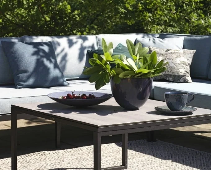 Kawowy stolik niski RODEZ z blatem HPL 72x60cm