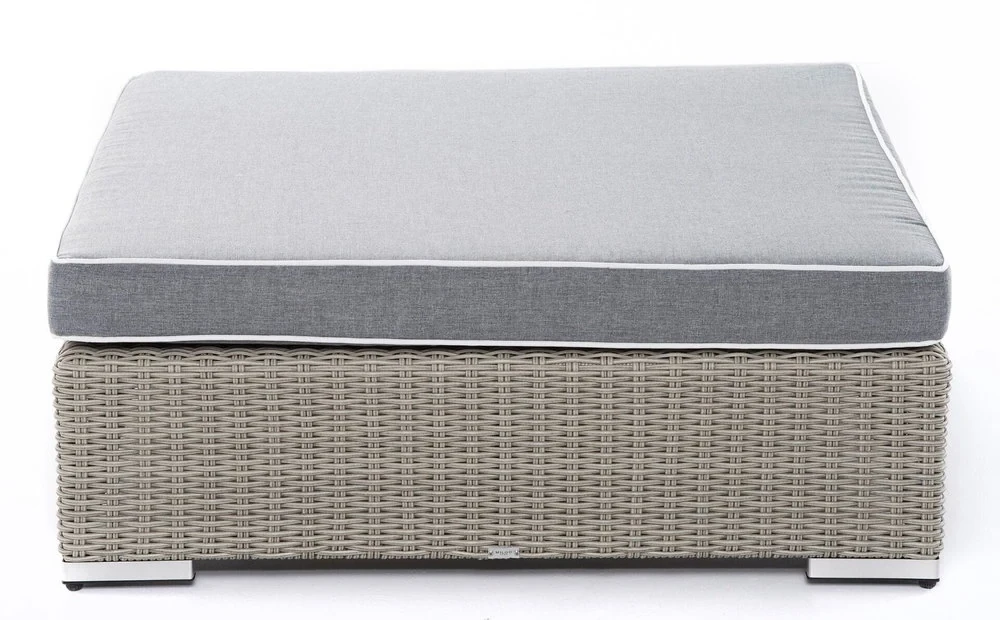 Pufa stolik kawowy z technorattanu Cloud