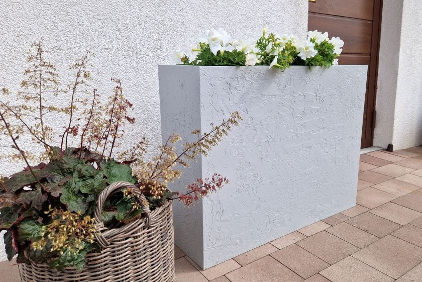 Donica imitująca beton 90x30x70(h) RAL 7038 z półką