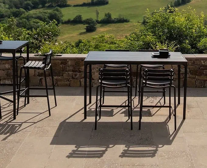 Krzesło barowe z oparciem Clips ( niższe )