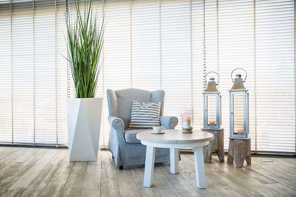 Duża donica nowoczesna NEVIS (7 kolorów)