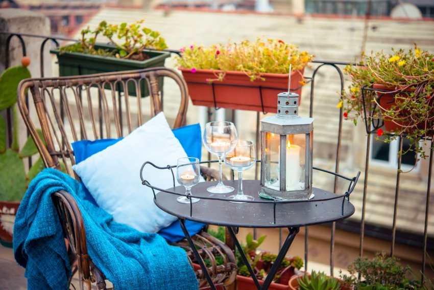 balkon jesienią
