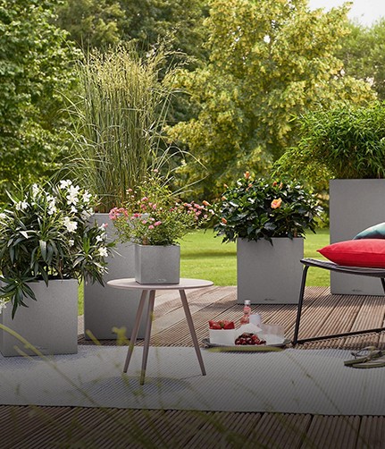 donice ogrodowe na tarasie