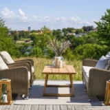 Sofa 3-osobowa Hornbrook (technorattan) – zdjęcie 2